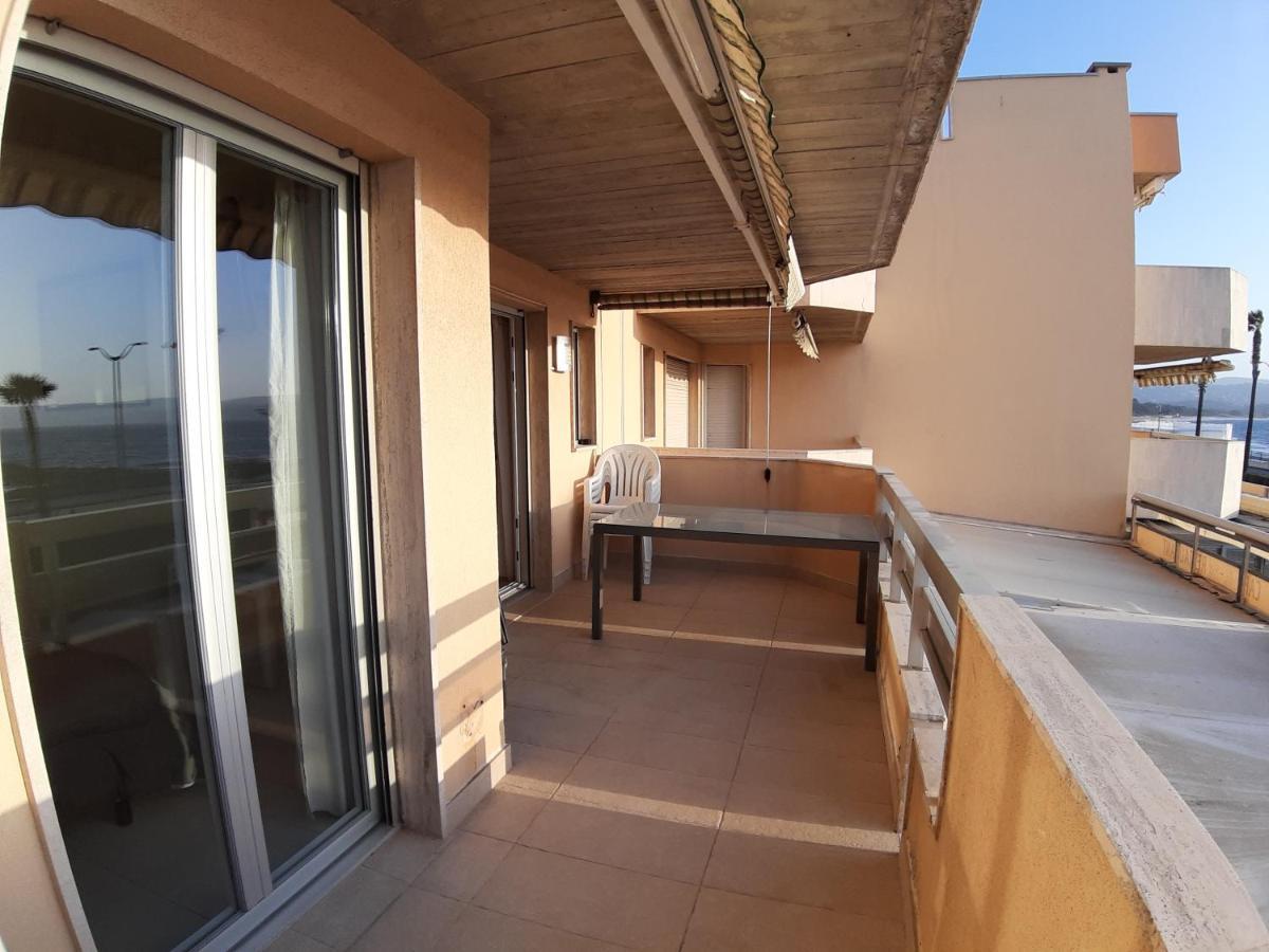 Appartement Cavalaire Face A La Mer エクステリア 写真